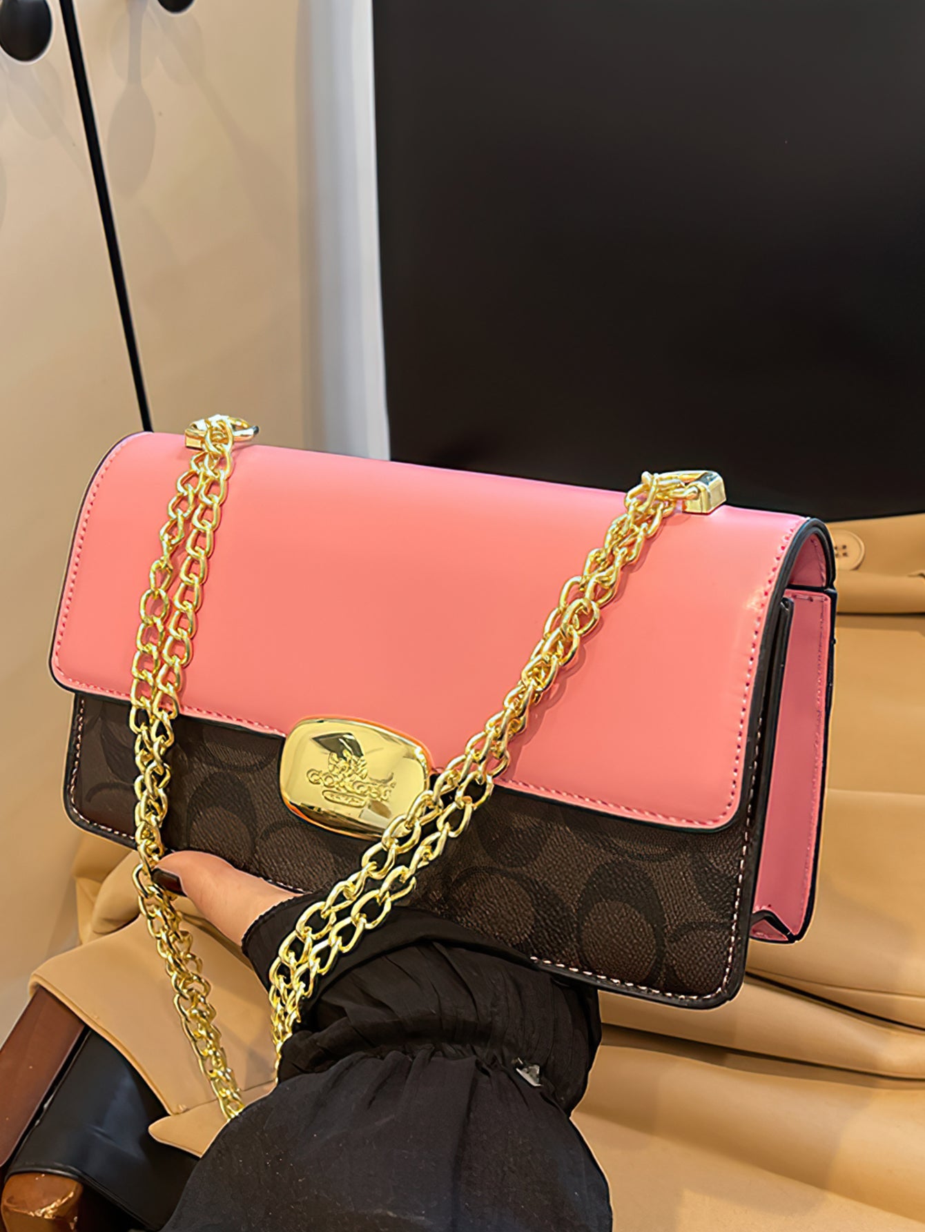 Chic Chain Crossbody Bag: Versatile Mini Square Bag for Effortless Style - 7 Colours