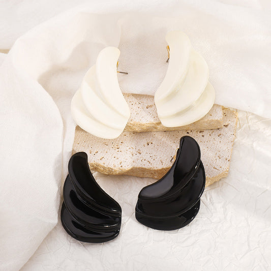 Simple irregular geometric resin earrings