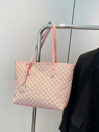 Fashionable retro commuter tote bag