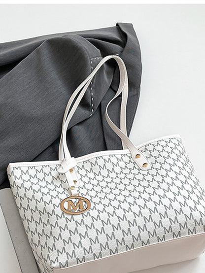 Fashionable retro commuter tote bag