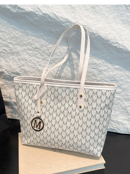 Fashionable retro commuter tote bag