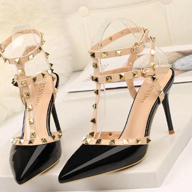 High-heeled casual shoes