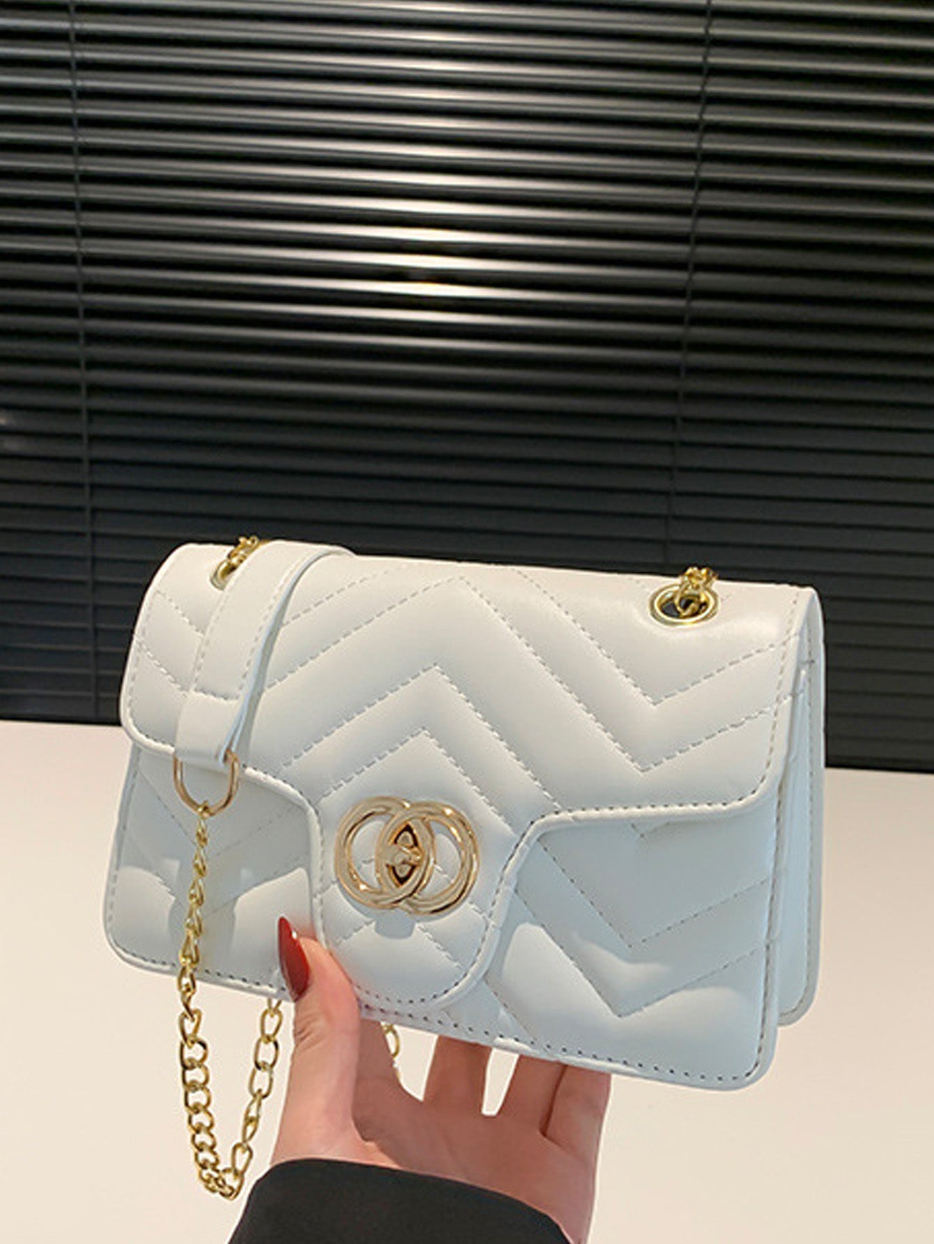 simple shoulder messenger bag