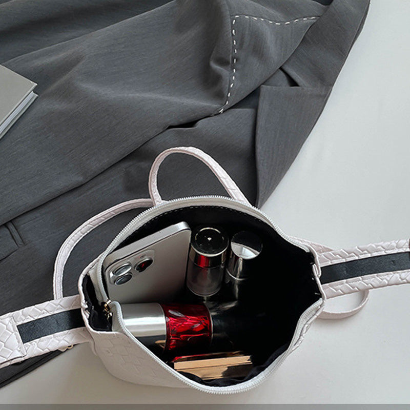 Vintage casual handbag