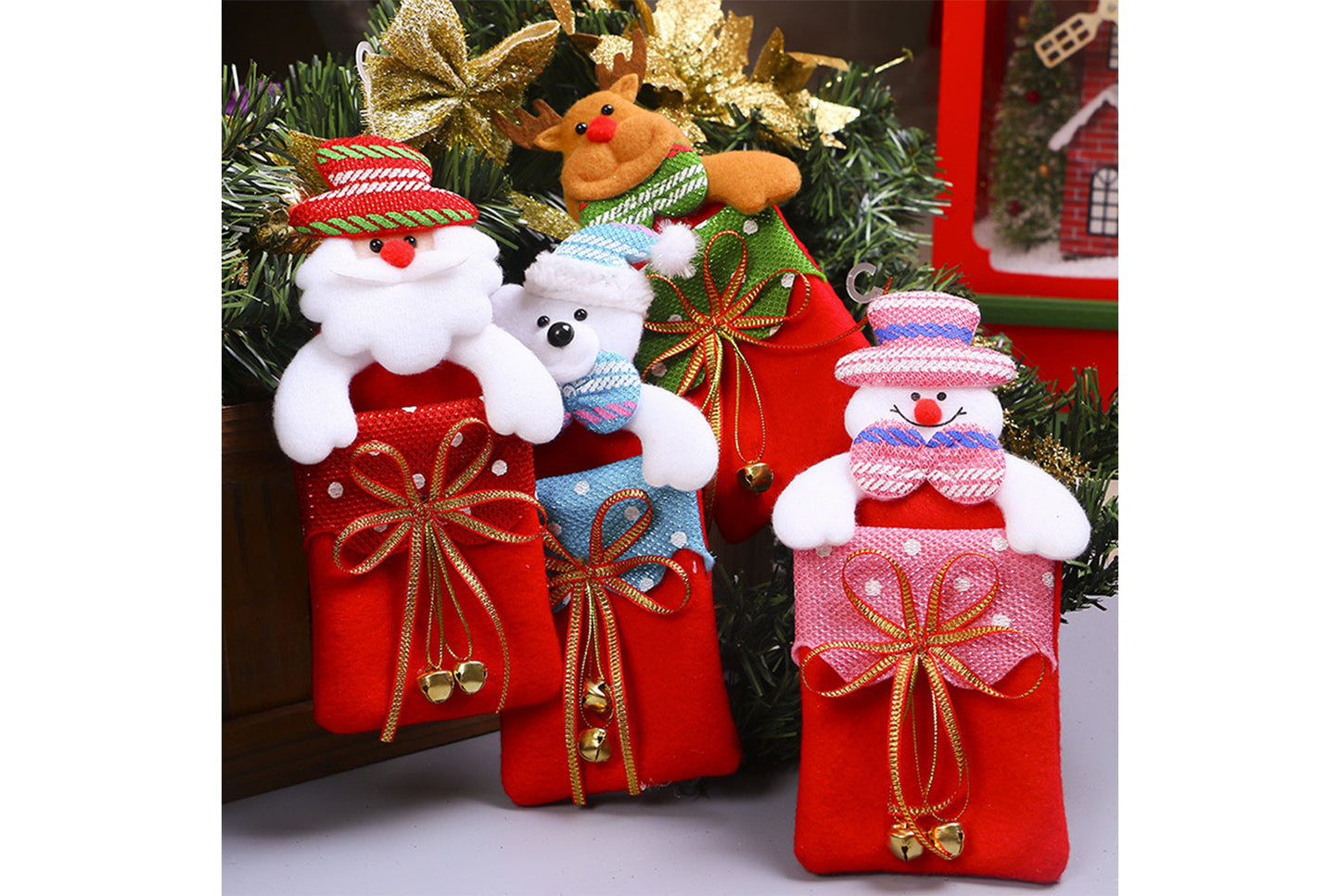 **Christmas Ornament Storage Bag**
