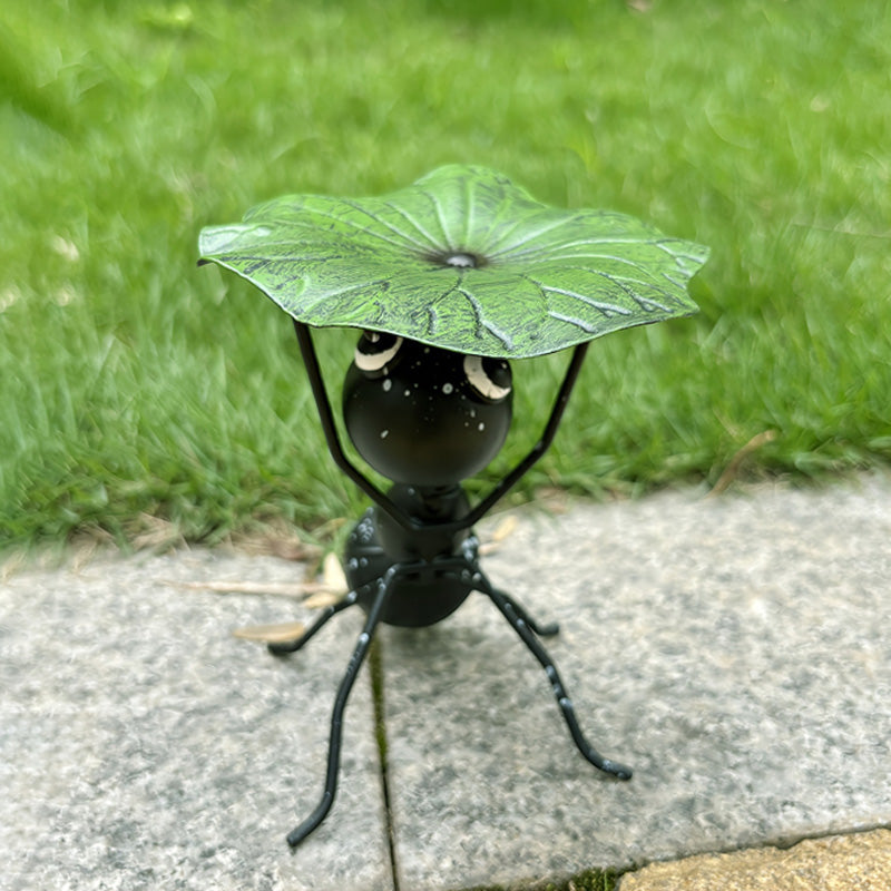 Metal Ant Ornament