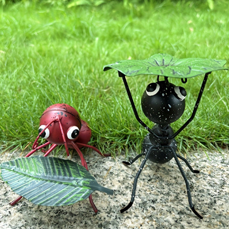 Metal Ant Ornament