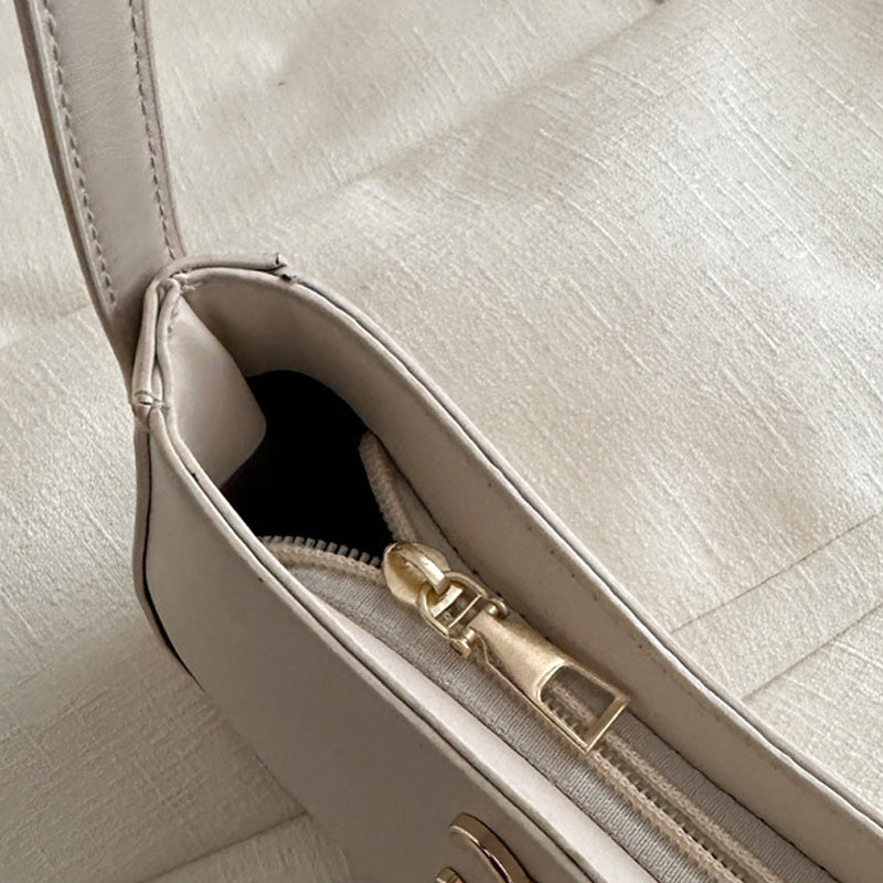 Simple small shoulder bag