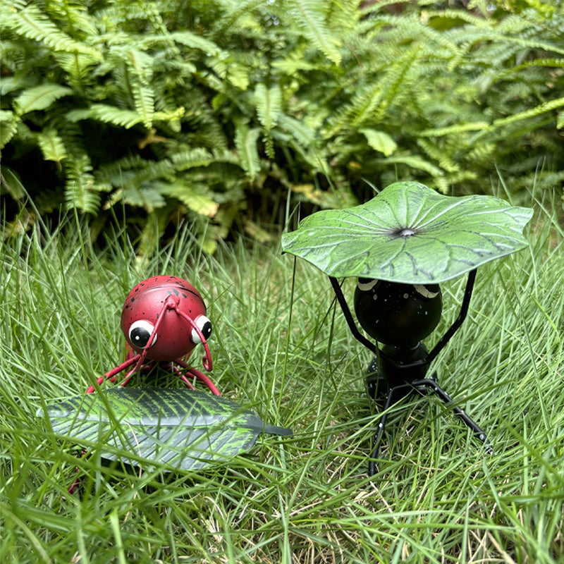 Metal Ant Ornament
