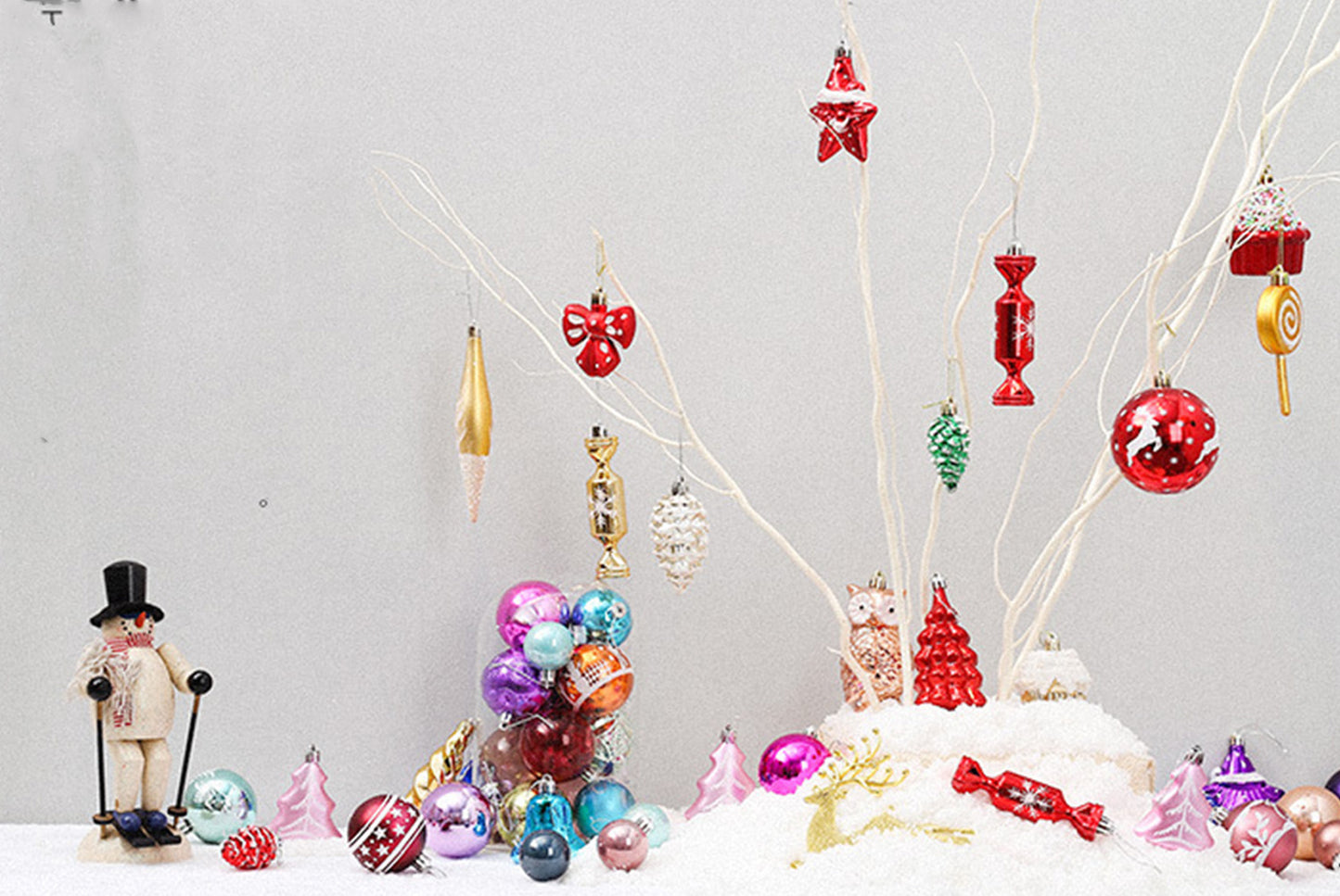 **Christmas Decorative Ball/Snowflake Set**