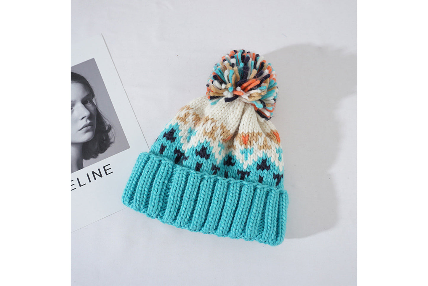 **Colorful Pom-Pom Knitted Hat (Autumn/Winter Warm Ear-Wearing Wool Hat)**