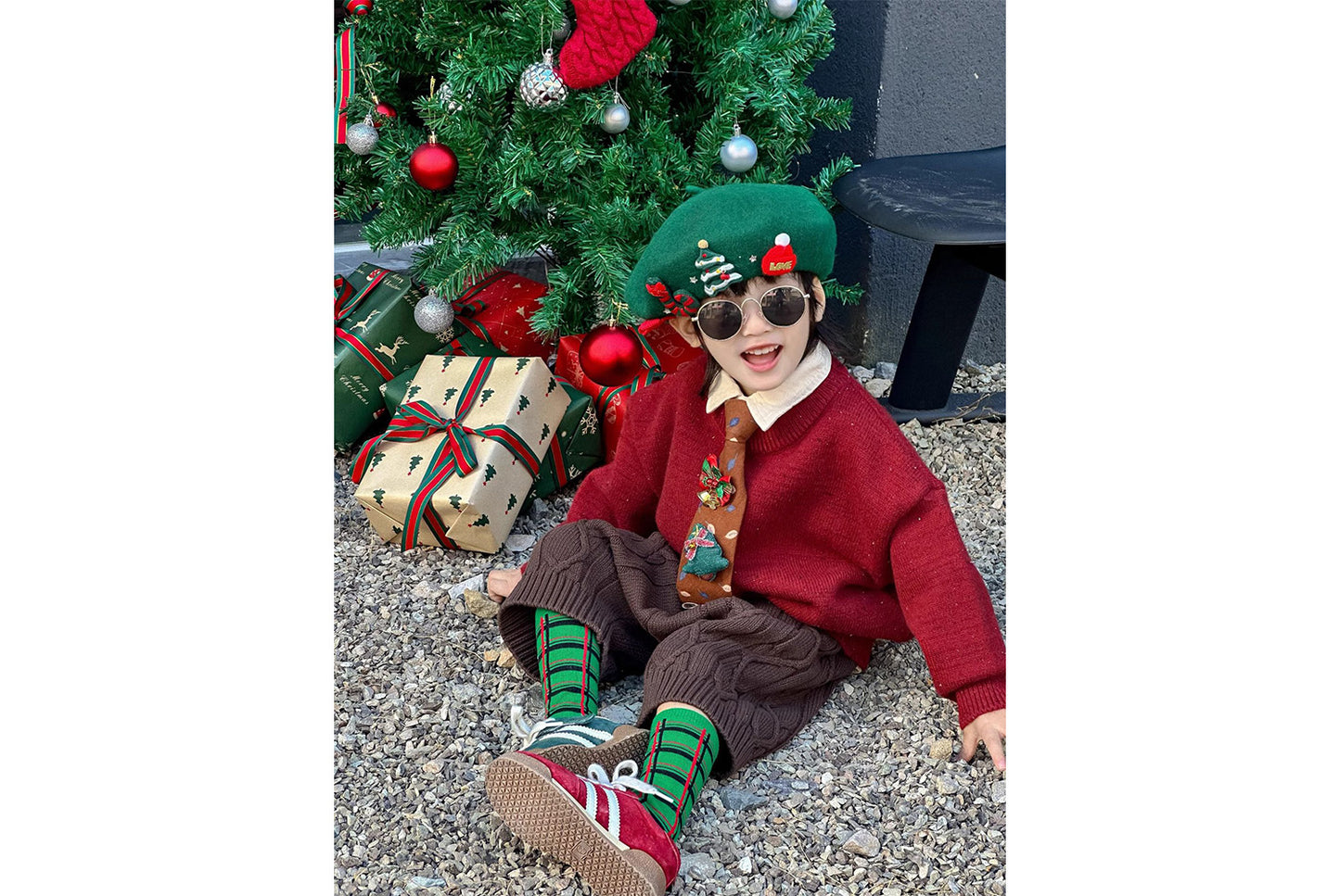 **Christmas Wool Beret (Parent-Child Winter Painter's Hat)**