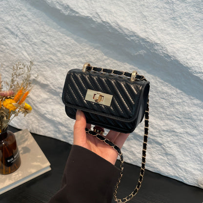 Diamond chain bag