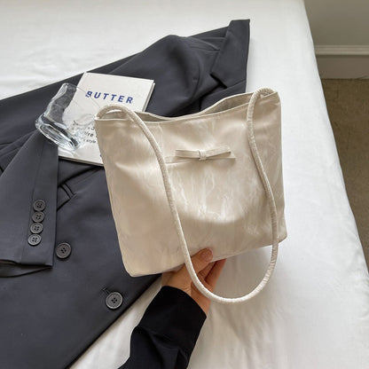 Underarm tote bag