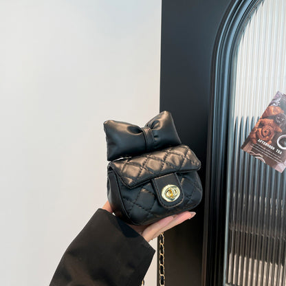 Bow chain bag