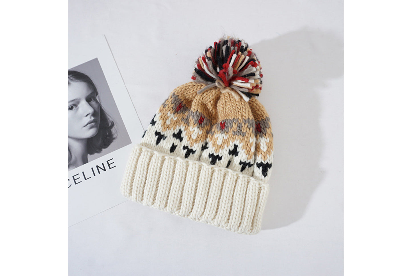 **Colorful Pom-Pom Knitted Hat (Autumn/Winter Warm Ear-Wearing Wool Hat)**