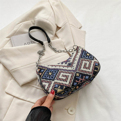 Small square bag under the arm