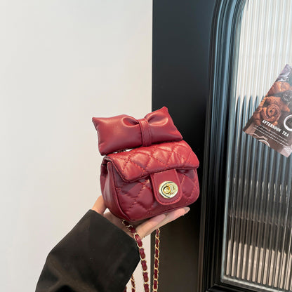 Bow chain bag