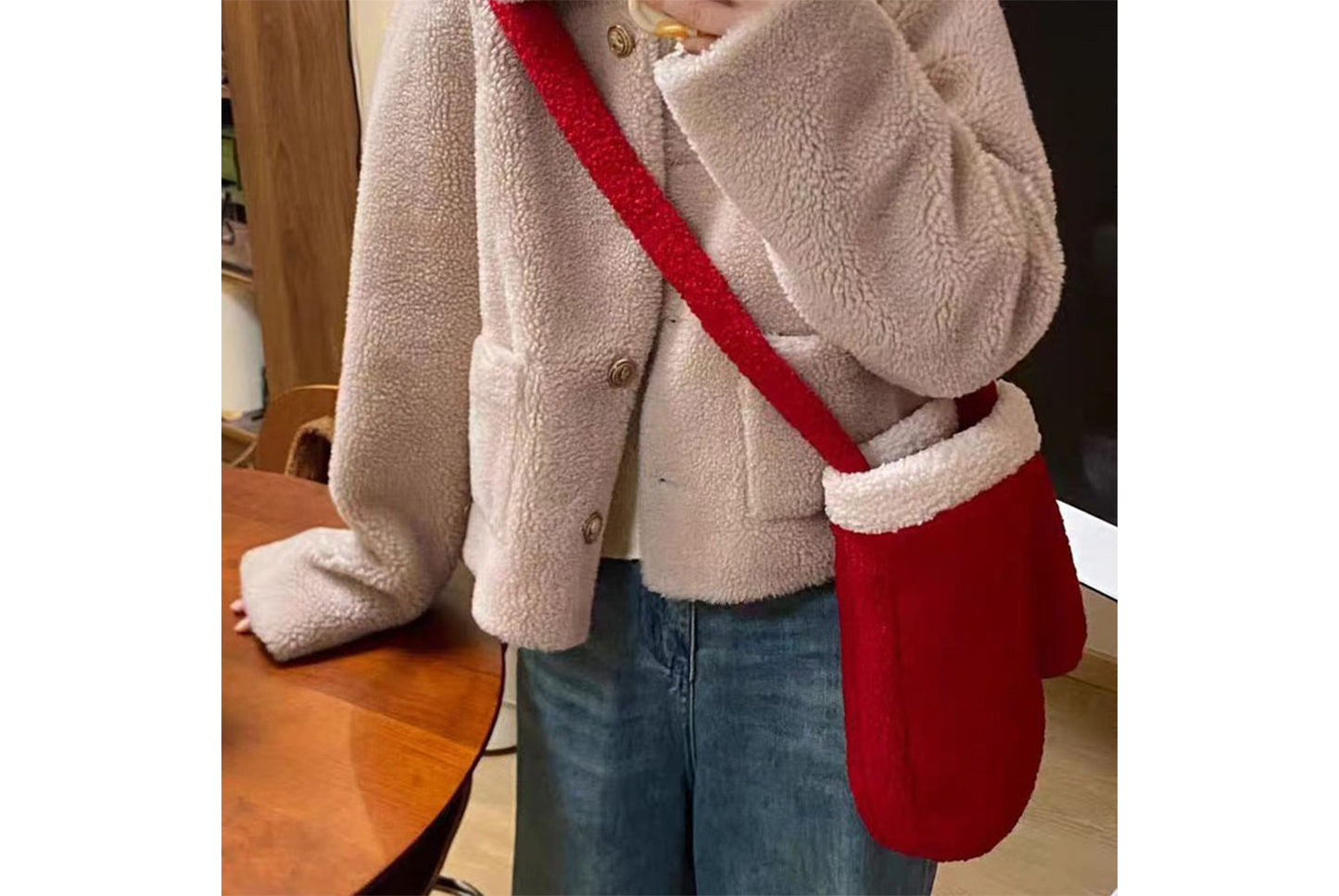 **Christmas Plush Glove Bag (Retro Quirky Crossbody Bag)**