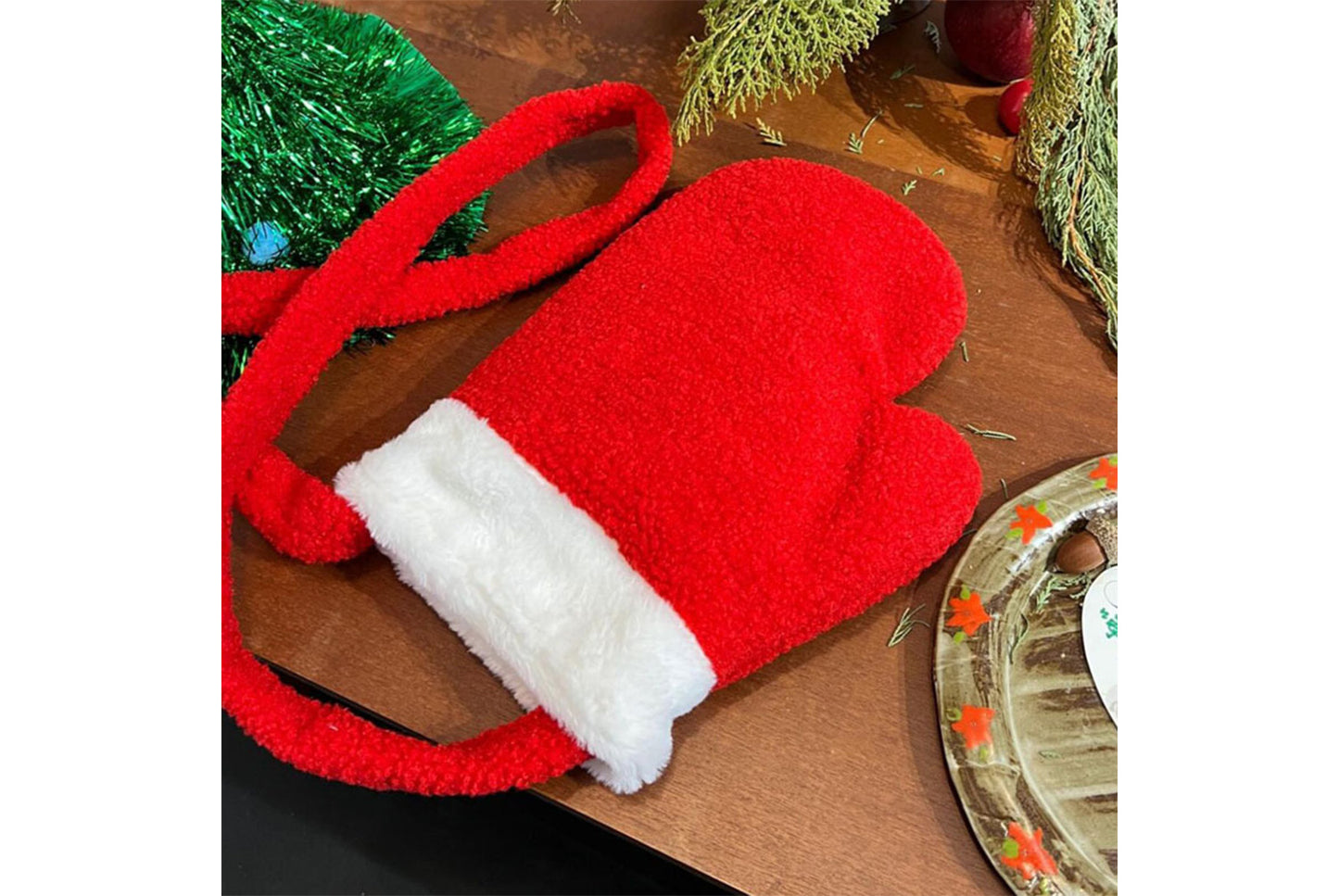 **Christmas Plush Glove Bag (Retro Quirky Crossbody Bag)**