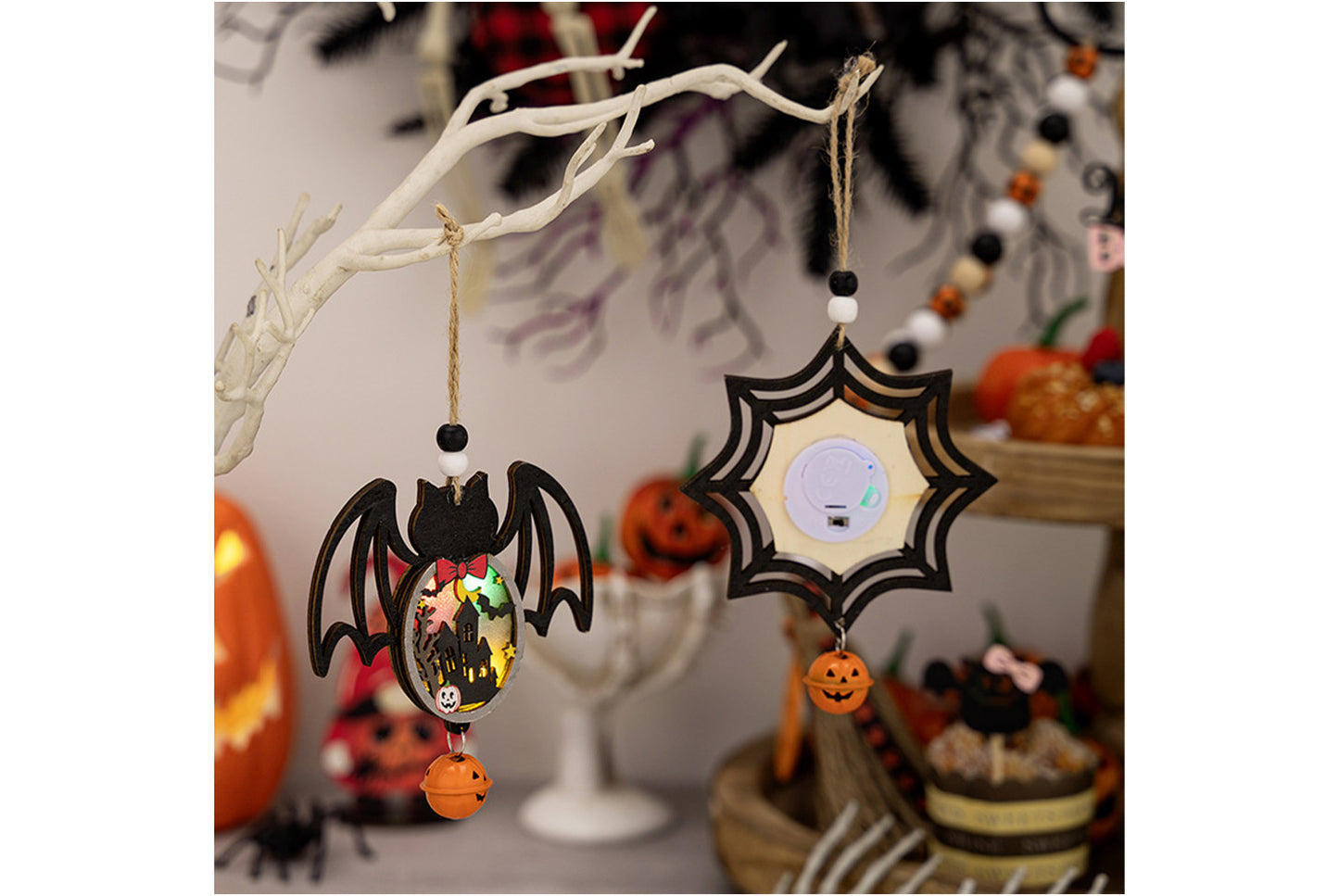 Halloween Wooden Light-Up Pendant | Pumpkin, Bat, and Spider Horror Decoration