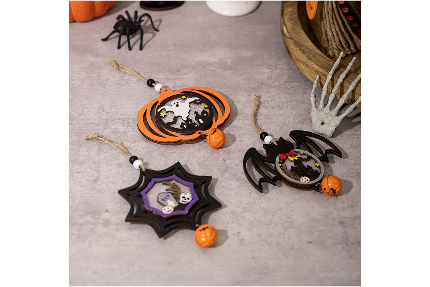 Halloween Wooden Light-Up Pendant | Pumpkin, Bat, and Spider Horror Decoration