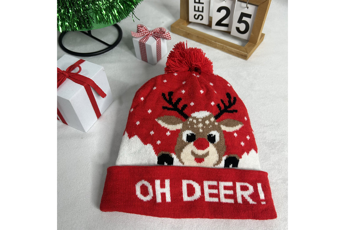 **Christmas LED Pom-Pom Knit Hat (Winter Warm Fold-Up Light-Up Hat)**