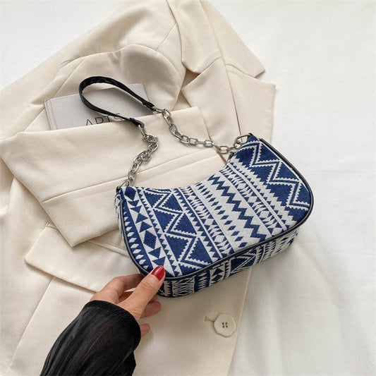 Small square bag under the arm