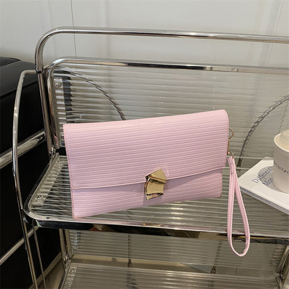 Fashionable small square bag