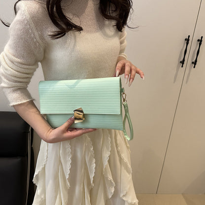 Fashionable small square bag