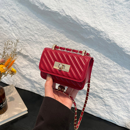 Diamond chain bag